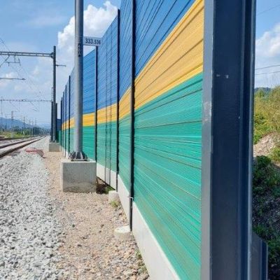 Ekrany akustyczne linia kolejowa Žilina Słowacja