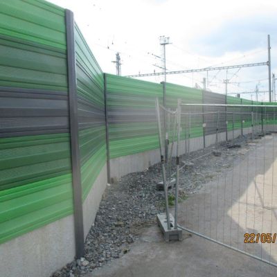 Ekrany akustyczne linia kolejowa Běchovice - Úvaly u Prahy