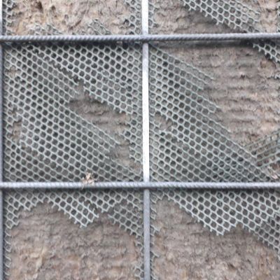 Usterki i wady ekranów typu "zielona ściana"