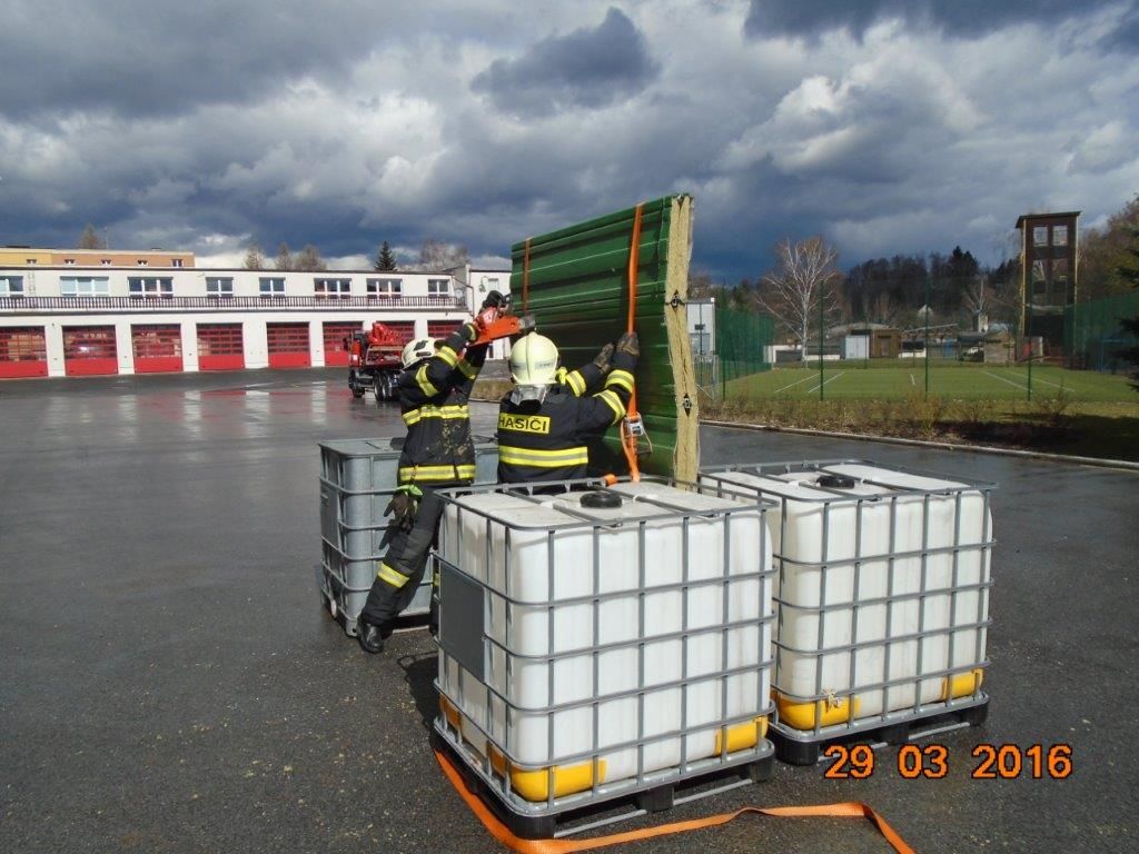 Bezpieczeństwo ekranów akustycznych