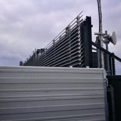 Obudowa akustyczna na dachu Hala Koszyki Warszawa