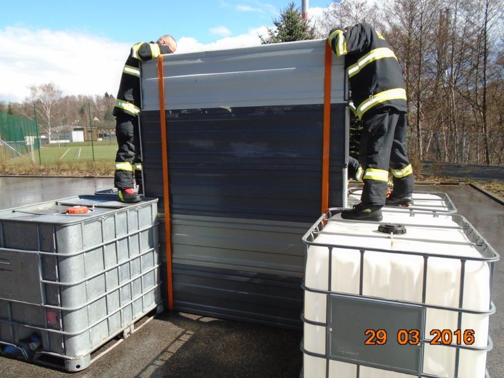 Bezpieczeństwo ekranów akustycznych