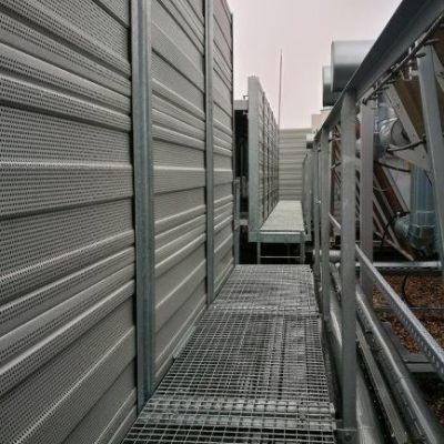 Obudowa akustyczna na dachu Hala Koszyki Warszawa