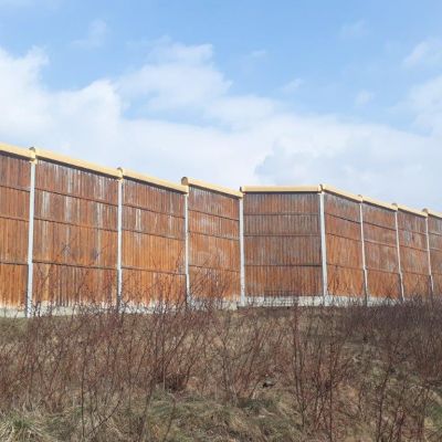 Drogie w eksploatacji drewniane ekrany akustyczne