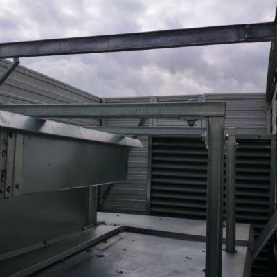 Obudowa akustyczna na dachu Hala Koszyki Warszawa