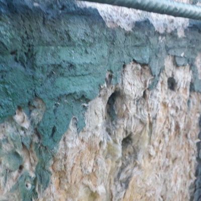 Usterki i wady ekranów typu "zielona ściana"