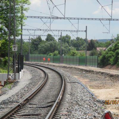 Ekrany akustyczne linia kolejowa Běchovice - Úvaly u Prahy