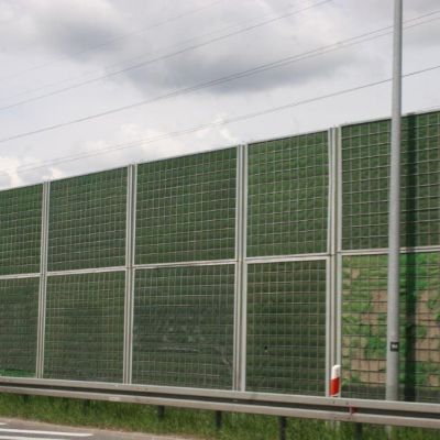 Usterki i wady ekranów typu "zielona ściana"