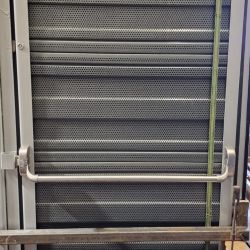 Drzwi akustyczne z otwieraniem anty-panicznym