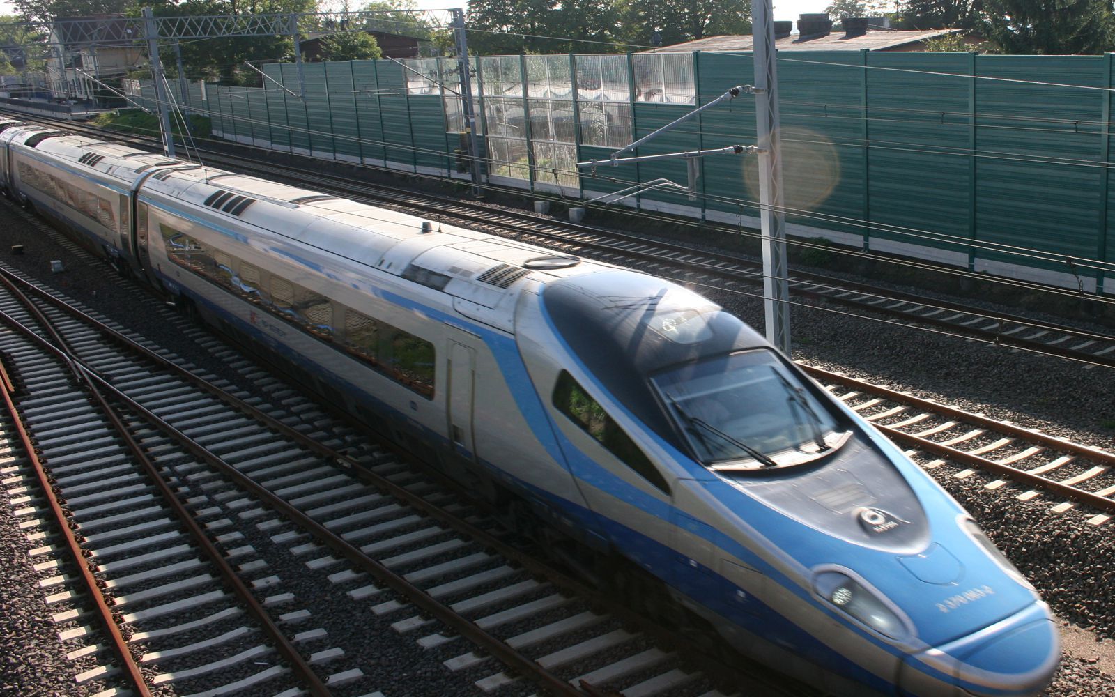 Kolejowe ekrany akustyczne - dlaczego stosować