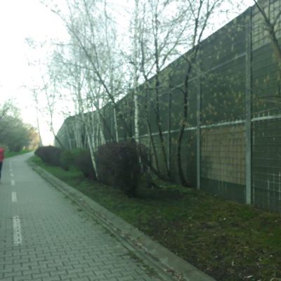 Usterki i wady ekranów typu "zielona ściana"