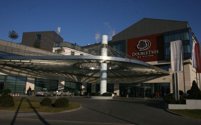 Obudowy akustyczne na dachach